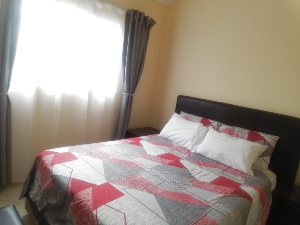 Queen Bed Rooms
